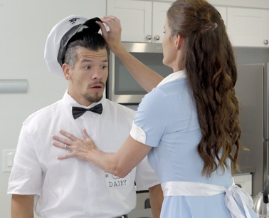 Leave It To Moms Beaver The Milk Man - S1:E2